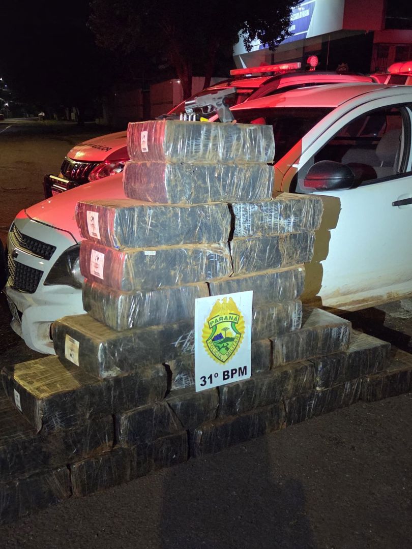 PM apreende 522 kg de maconha e prende envolvidos no interior de Palotina