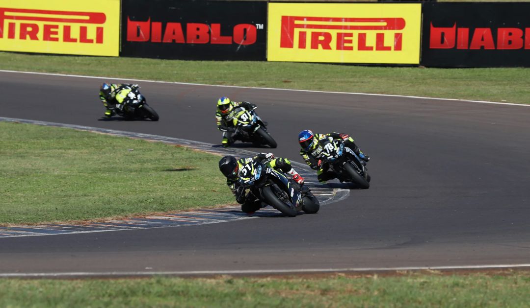 MOTO1000GP reúne milhares de fãs e agita o Autódromo de Cascavel