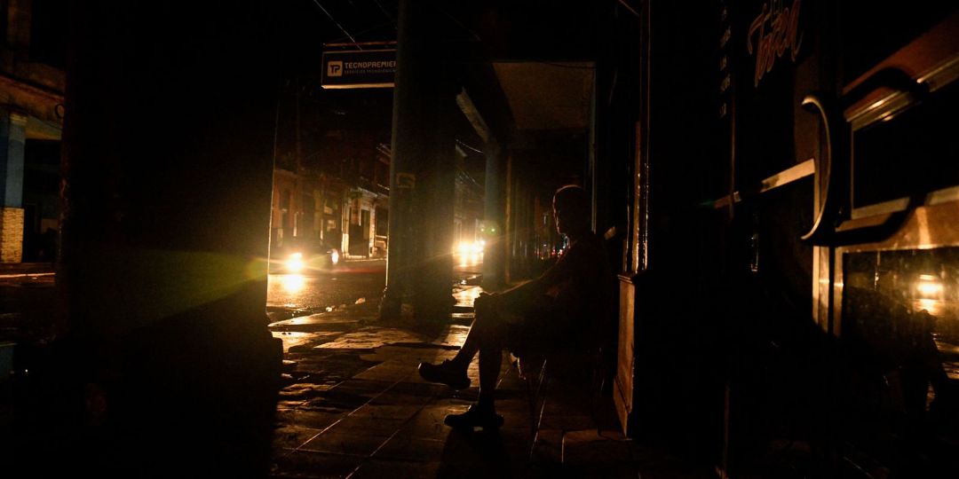 Cuba volta a ficar no escuro com colapso de rede elétrica
