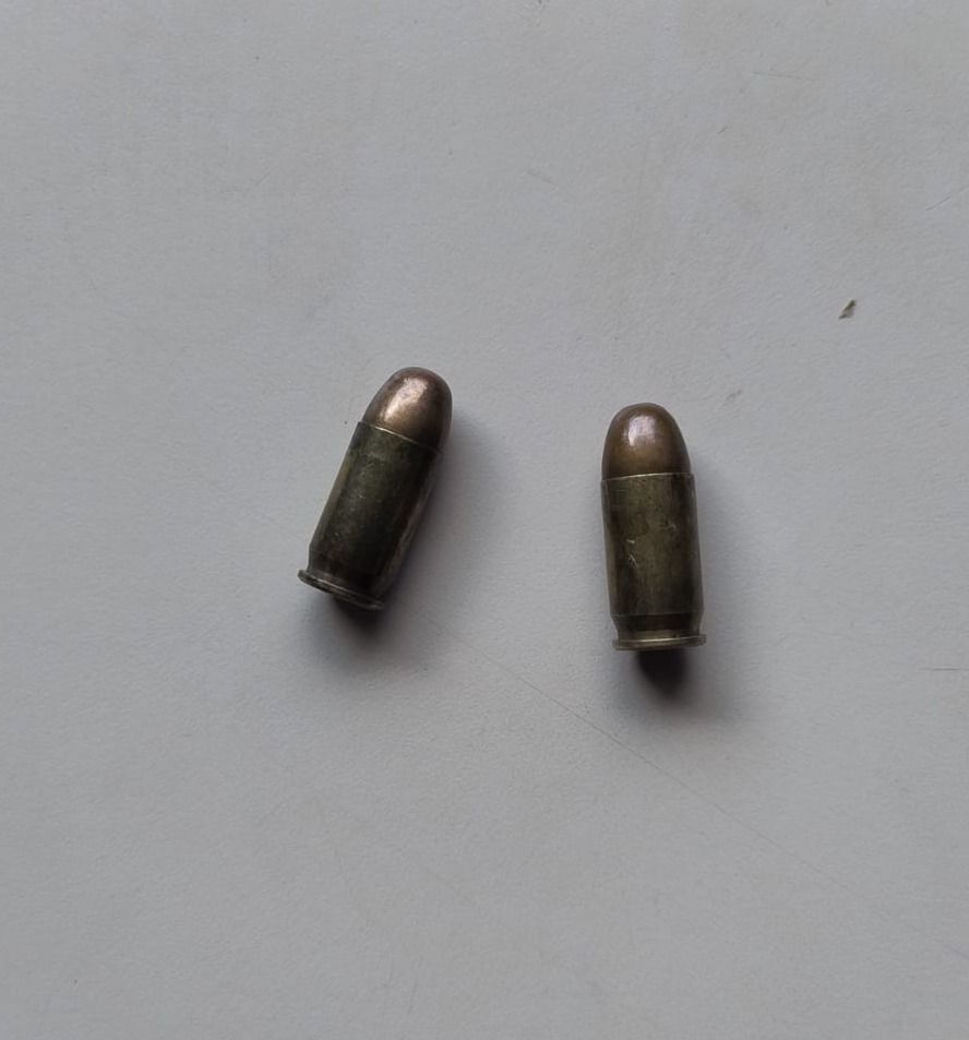Munições de calibre .380 são encontradas no pátio de casa no Jardim São Francisco, em Toledo