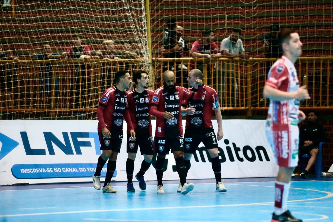 Cascavel empata com o Campo Mourão e reencontra rival nas oitavas de final da LNF