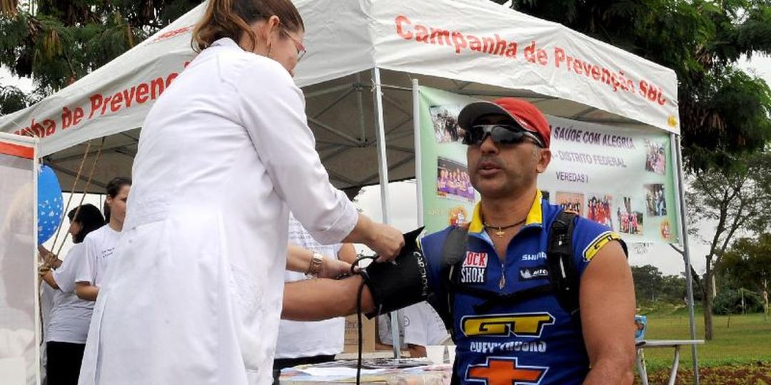 Pesquisa de polipílula para prevenção do AVC busca 8,5 mil voluntários