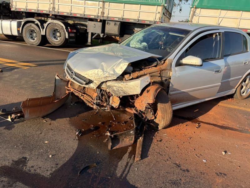Acidente na BR-163 em Mercedes deixa dois feridos