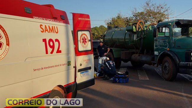 Motociclista fica ferido após colisão com caminhão em Santa Helena