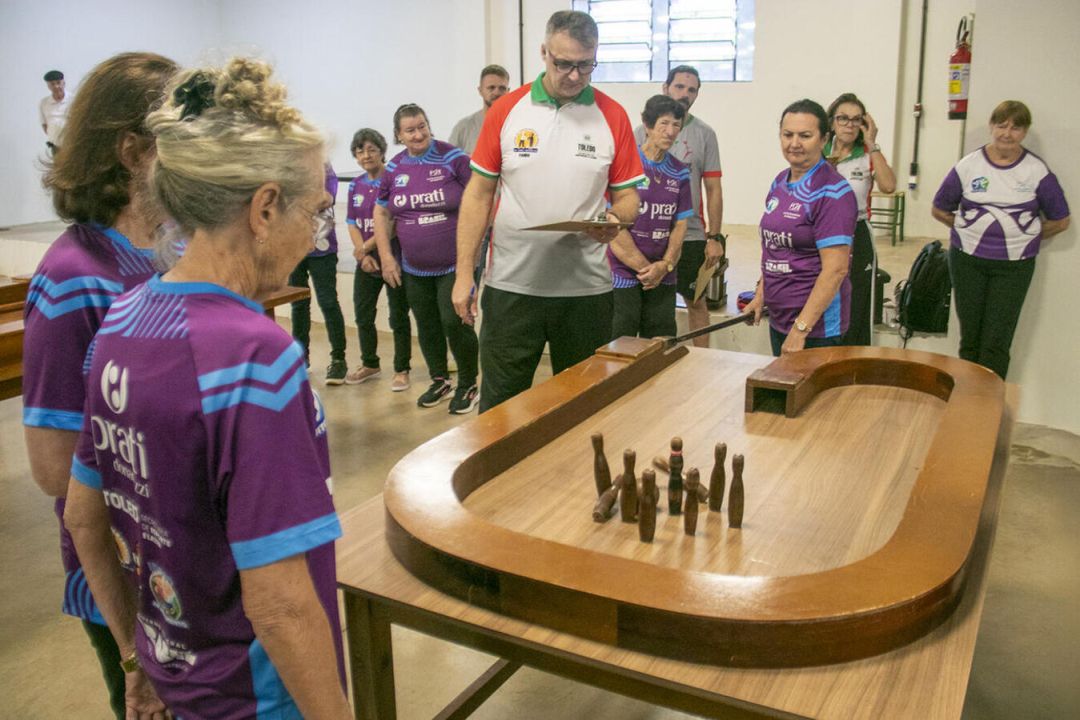 Torneio de Bolãozinho de Mesa 60+ envolve mais de 500 pessoas e 26 associações
