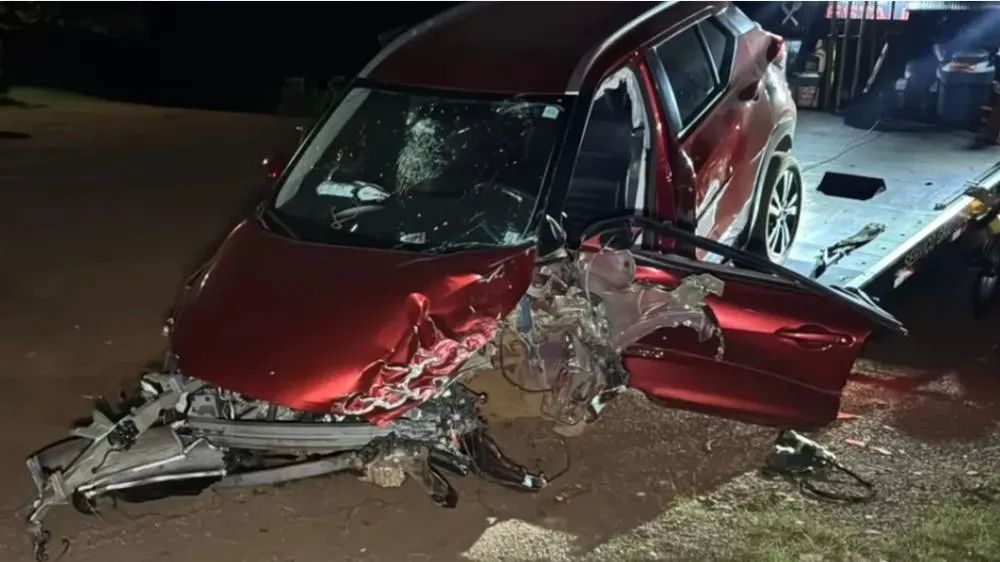 Prefeitos da região se envolvem em acidente na BR-277 em Cascavel