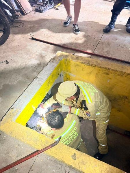 PF encontra passagem subterrânea usada para transporte clandestino de mercadorias em Foz do Iguaçu