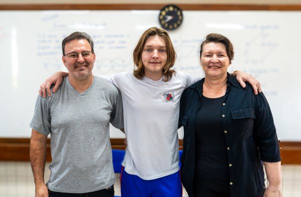 Estudante do NRE de Toledo disputará Mundial de Matemática na Tailândia