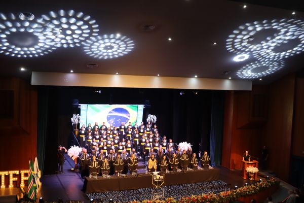 UTFPR Campus Toledo realiza colação de grau dos formandos do primeiro semestre de 2026